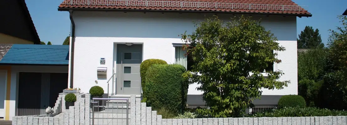 adiva-gruenewald-immobilien-taunusstein-referenzen-kliszak-hausansicht-taunusstein